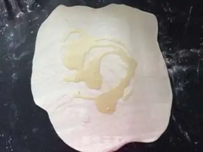 Make Five onion rolls step 5