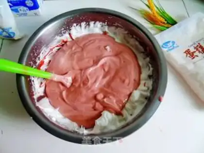 Make Strawberry roll step 8