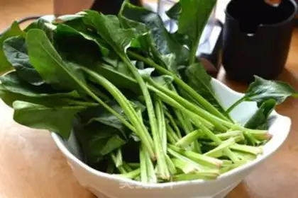 Make Pine juice chicken noodles step 0