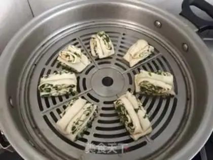 Make Five onion rolls step 10