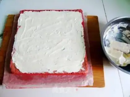 Make Strawberry roll step 12