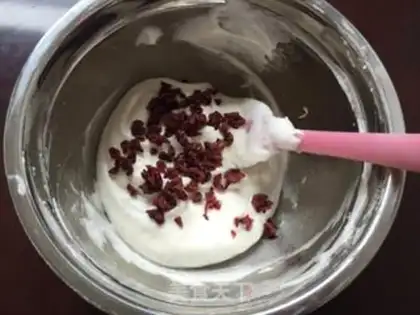 Make Cranberry cherry cake step 4