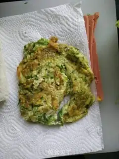 Make Pie-peaser sandwich step 2