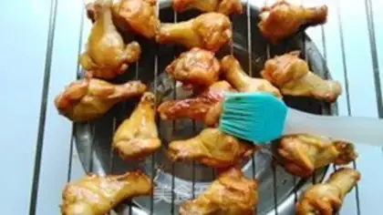 Make Honey-cooked chicken wings step 4