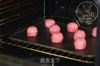 Make Strawberry step 12