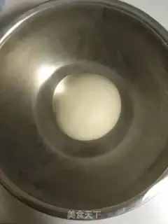 Make Taiwan sausage pizza step 0