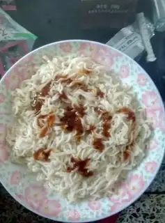 Make Sand and tea for dry noodles step 0