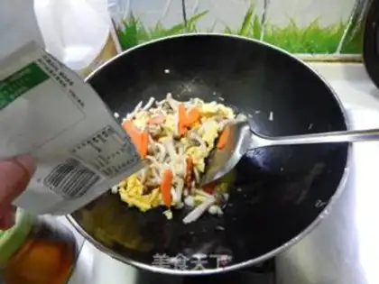 Make Crab mushrooms and fried eggs step 12
