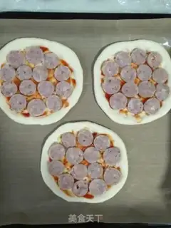 Make Taiwan sausage pizza step 11