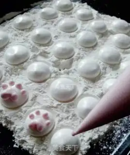 Make Homemade cat claw marshmallows step 10