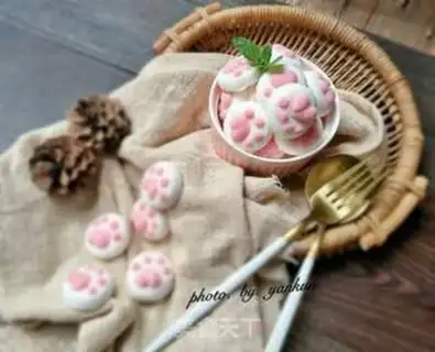 Make Homemade cat claw marshmallows step 15