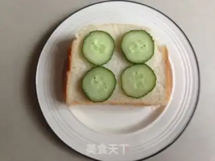 Make Quick-hand sandwich step 4