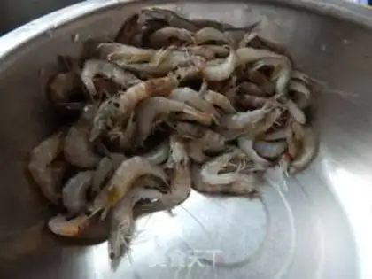Make Salt shrimp step 1