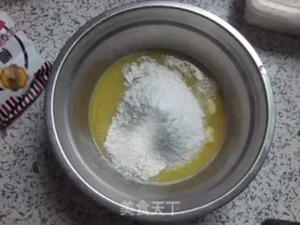 Make Strawberry cream cake step 1