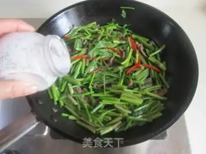 Make Celery with beef silk step 5