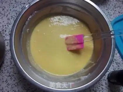 Make Strawberry cream cake step 4
