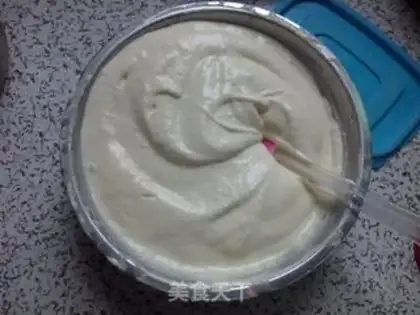 Make Strawberry cream cake step 7