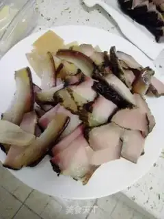 Make Garlic pork step 0