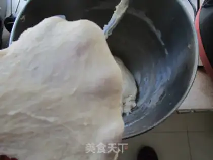 Make Strawberry-crunch milk bread step 2