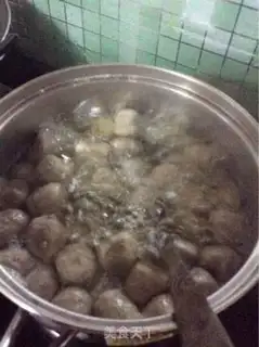 Make A boiled beefball soup step 1