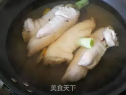 Make Spicy roasted pigs step 2