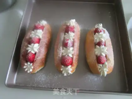 Make Strawberry-crunch milk bread step 14