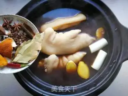 Make Spicy roasted pigs step 4