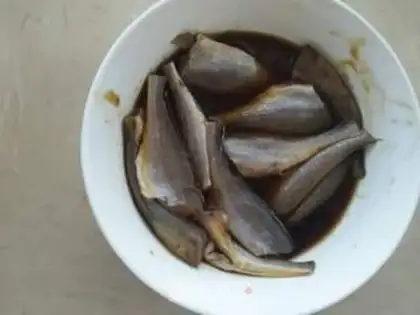 Make Fry the yellow fish step 0