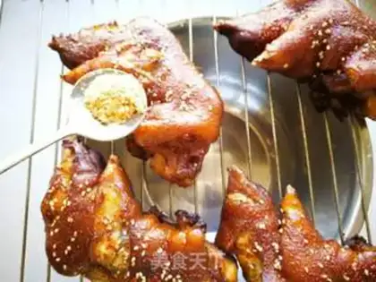 Make Spicy roasted pigs step 13