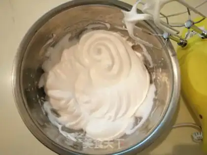 Make Six inches of cocoa chili cake step 7