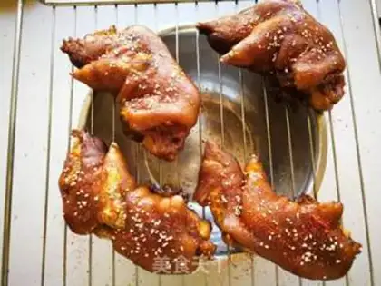 Make Spicy roasted pigs step 14