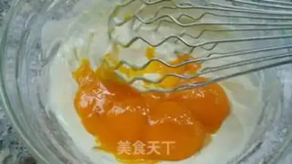 Make Cake rolls with caviar step 4