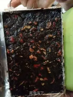 Make Traditional handmade glue cake step 6