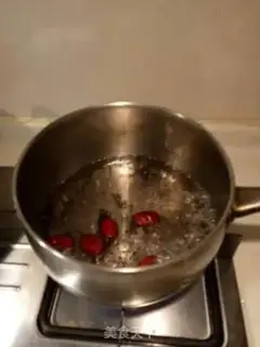 Make Red-tree sesame cake sugar step 0