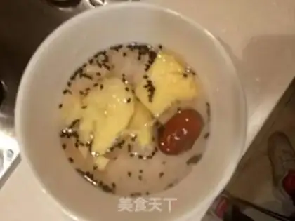 Make Red-tree sesame cake sugar step 1