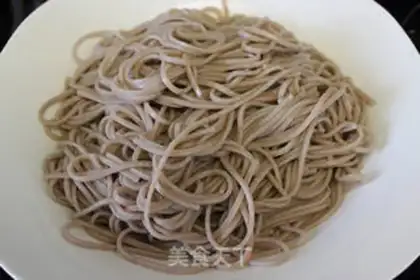 Make Onion noodles step 1