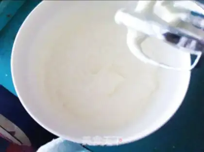 Make Flamingo mousse cake step 7