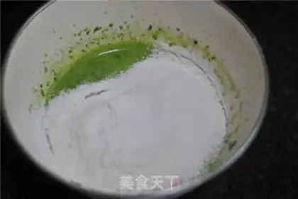 Make A spinach cake roll step 6