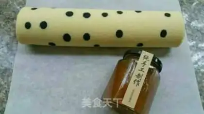 Make Cake rolls with caviar step 23
