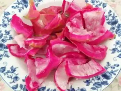 Make Rose buns step 0