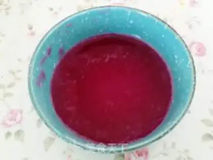 Make Rose buns step 1