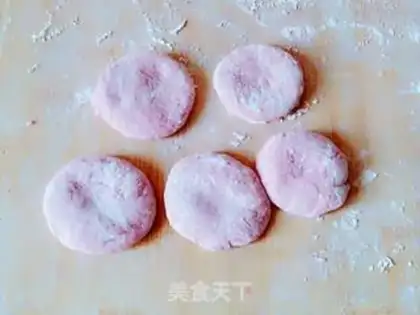 Make Rose buns step 6