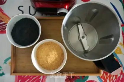 Make Peanut sesame paste step 2