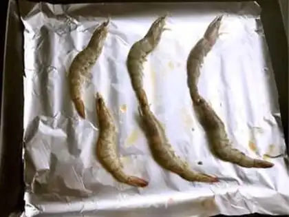 Make Hot, black shrimp step 2