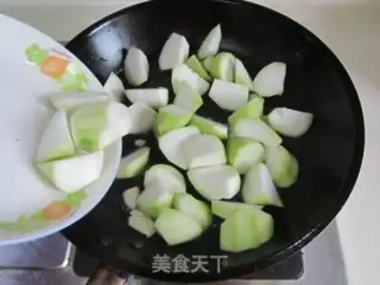 Make Pepper cutters and guacamole step 2