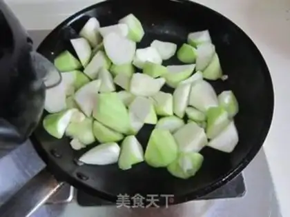 Make Pepper cutters and guacamole step 3