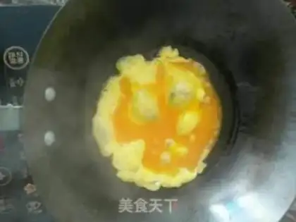 Make Tomato egg noodles step 1