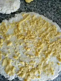 Make Scrambled pretzels step 2