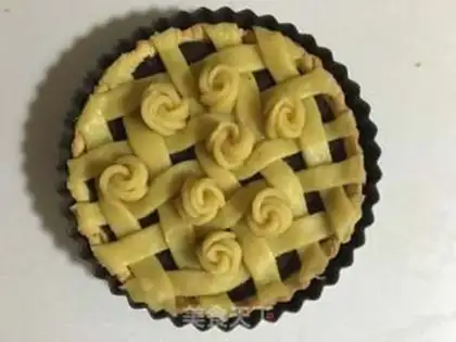 Make Rose bean pie step 19