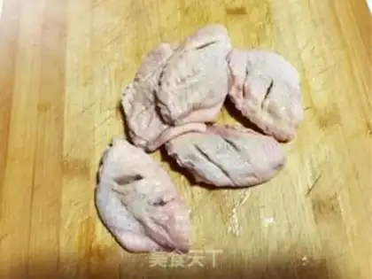 Make Secret sauce and roast chicken wings step 0